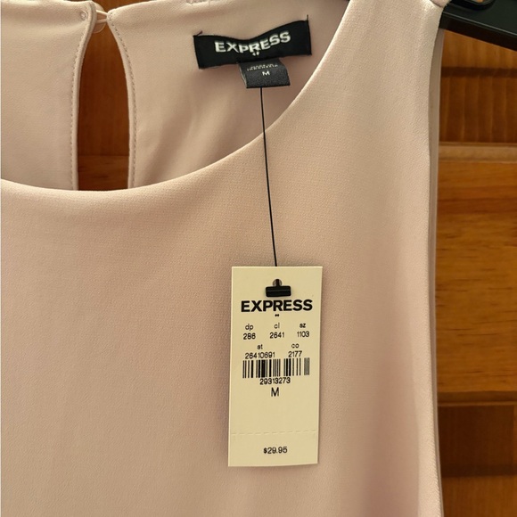 Express Blush Sleeveless Shell Top - Picture 3 of 4